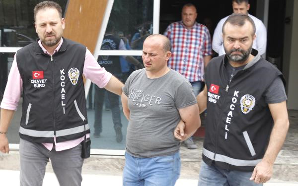 2-kardesi-cep-telefonu-taksidi-icin-oldurmus.jpg