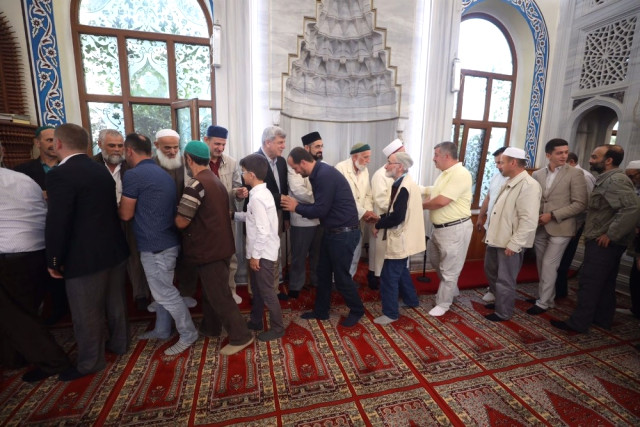 Başkan Karaosmanoğlu: ‘Bu Bayram Çocukları Özellikle Sevindirelim’