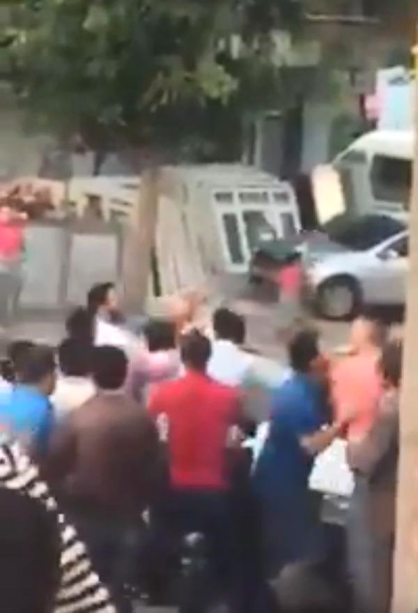 Çocuklara İstismarda Bulunduğu İddia Edilen Kişiye Linç Girişimi