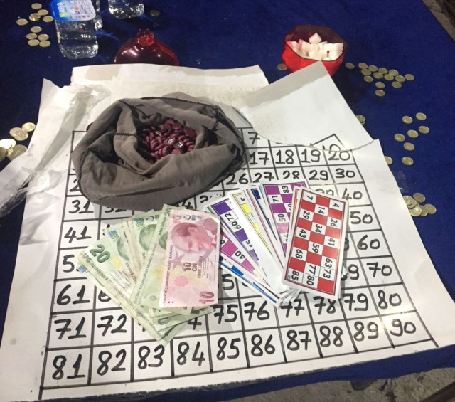Kocaeli’de Yasa Dışı Kumar Operasyonu: 35 Kişiye 9 Bin 65 TL Ceza Kesildi