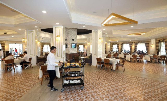 Van Büyükşehir’in İlk Sosyal Tesisi Açıldı