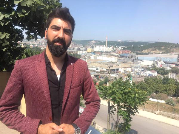 Dilovası’ndaki Çevre Kirliliğini Şarkı Yaptı
