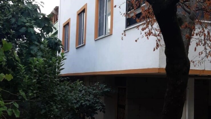 Kocaeli’de 3. kattan düşen 15 yaşındaki kız ağır yaralandı