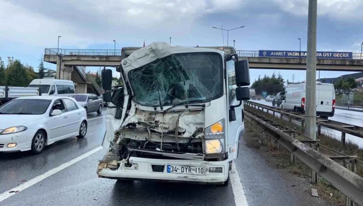 Kocaeli’de Kamyon Kazası: 1 Yaralı