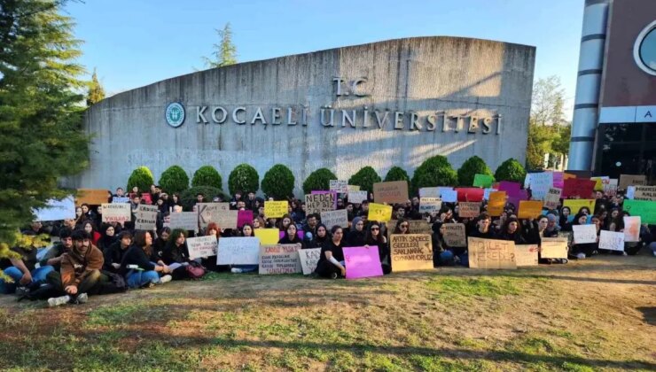 Kocaeli’de Üniversite Öğrencilerinden Bayan Cinayetlerine Reaksiyon Hareketi