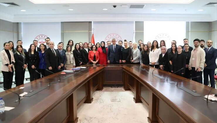 Sağlık Bakanı Memişoğlu aile hekimlerine yönelik yeni teşvik düzenlemesinin detaylarını anlattı